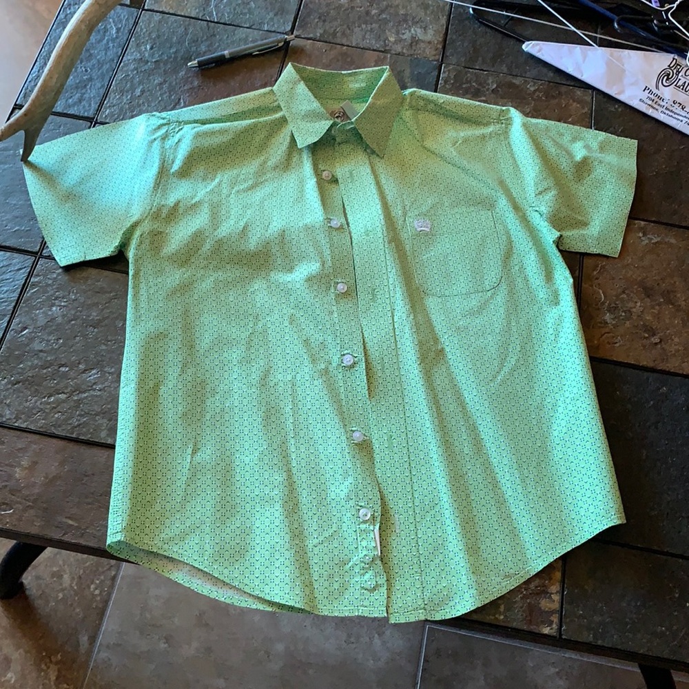 Boys youth Cinch button down shirt short sleeve size youth Large / 12